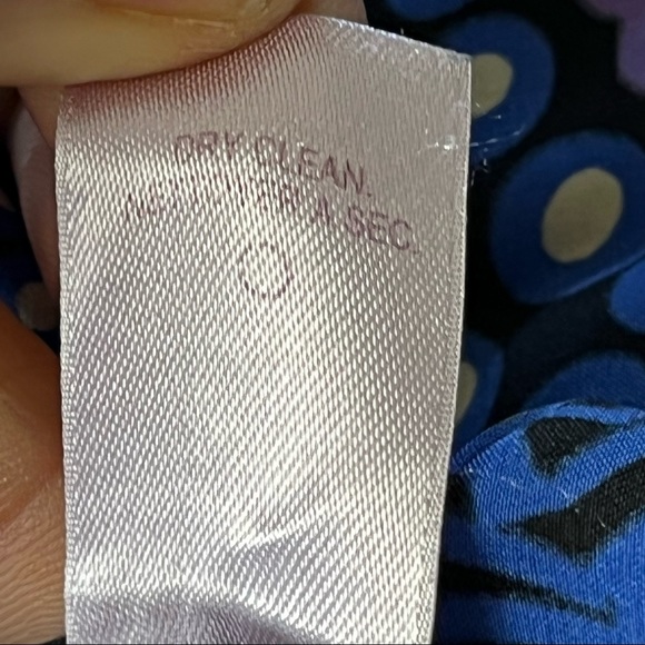 Calypso 100% Silk A Line Floral Dress Keyhole Front size Small - Picture 17 of 17